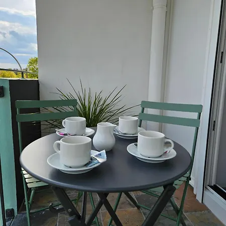 Le Cocoon Chic Grand Familial Classe De France Et Meuble 3 Etoiles * لوريا