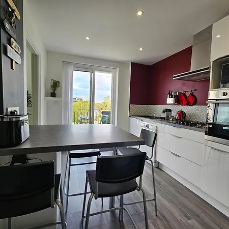 Le Cocoon Chic Grand Familial Classe De France Et Meuble 3 Etoiles شقة لوريا