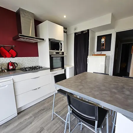 Le Cocoon Chic Grand Familial Classe De France Et Meuble 3 Etoiles شقة